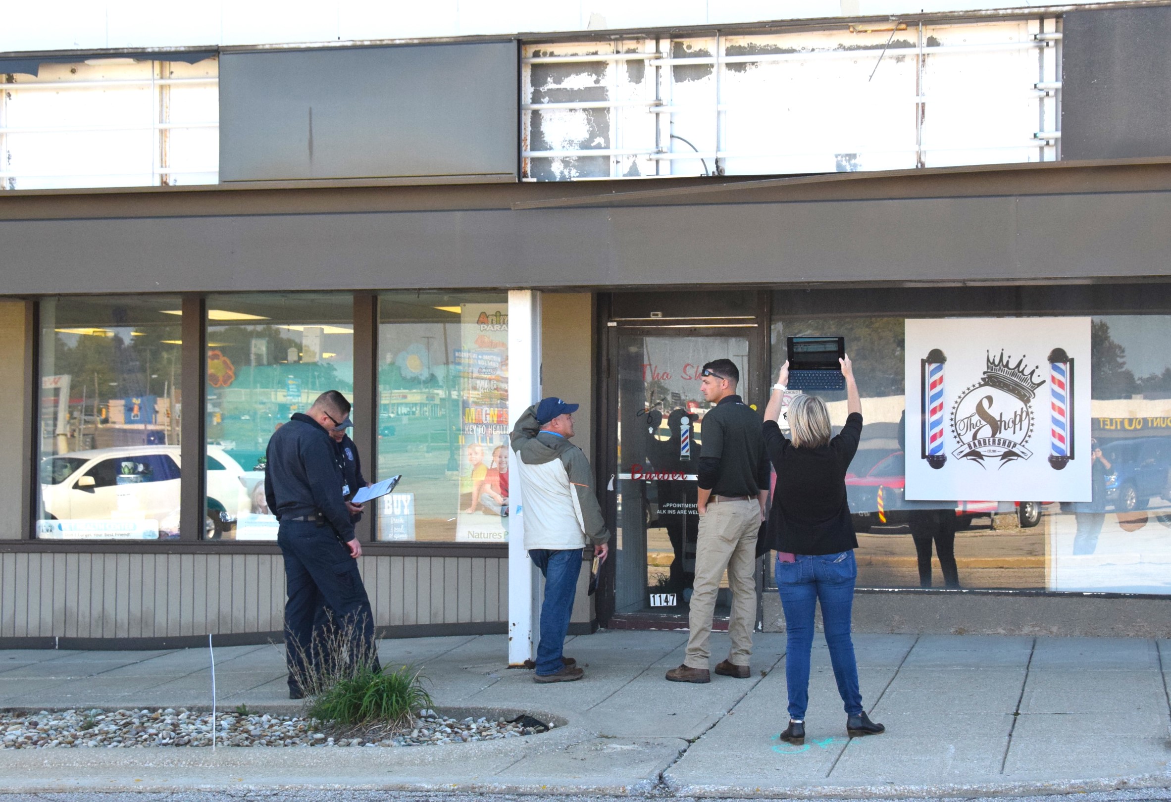 Mansfield inspects last part of West Park Shopping Center not under demo order - Vimarsana News