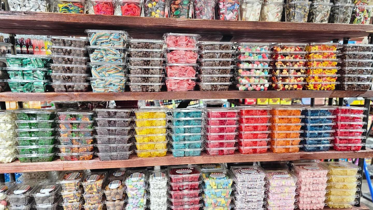 Grandpa Joe's Candy Shop opening in downtown Mansfield on Thursday