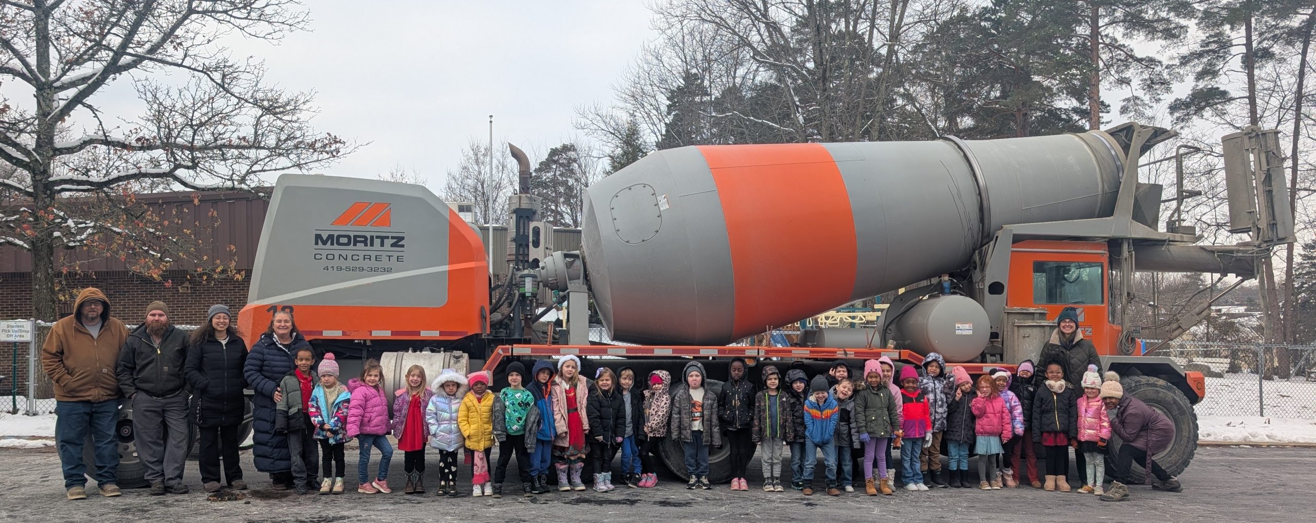 Discovery kindergarten students ask questions that make learning concrete